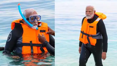 PM Narendra Modi Snorkeling in Lakshadweep