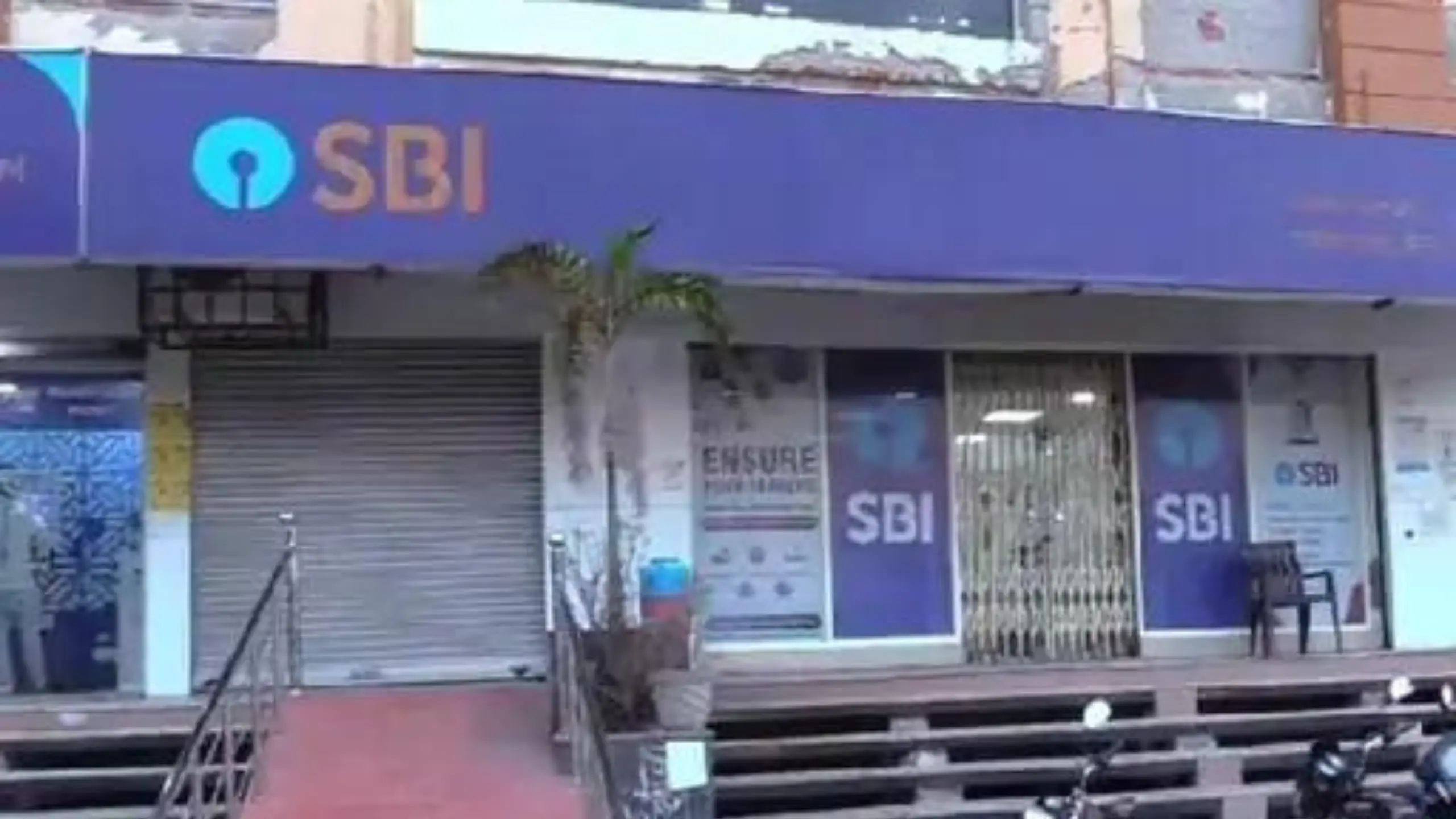 Jewelry Missing from State Bank of India Locker in Meerut