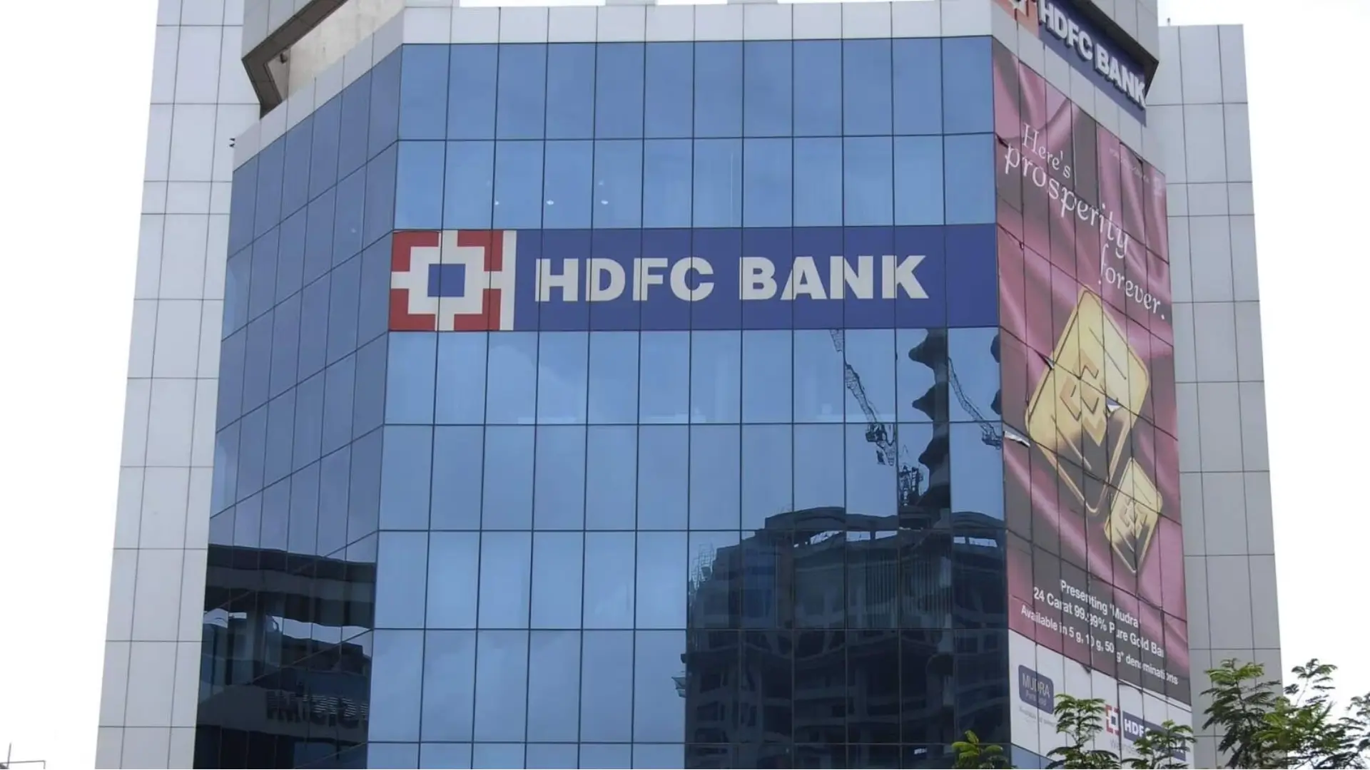 Performance of HDFC Bank and RBL Bank in the June Quarter 2024