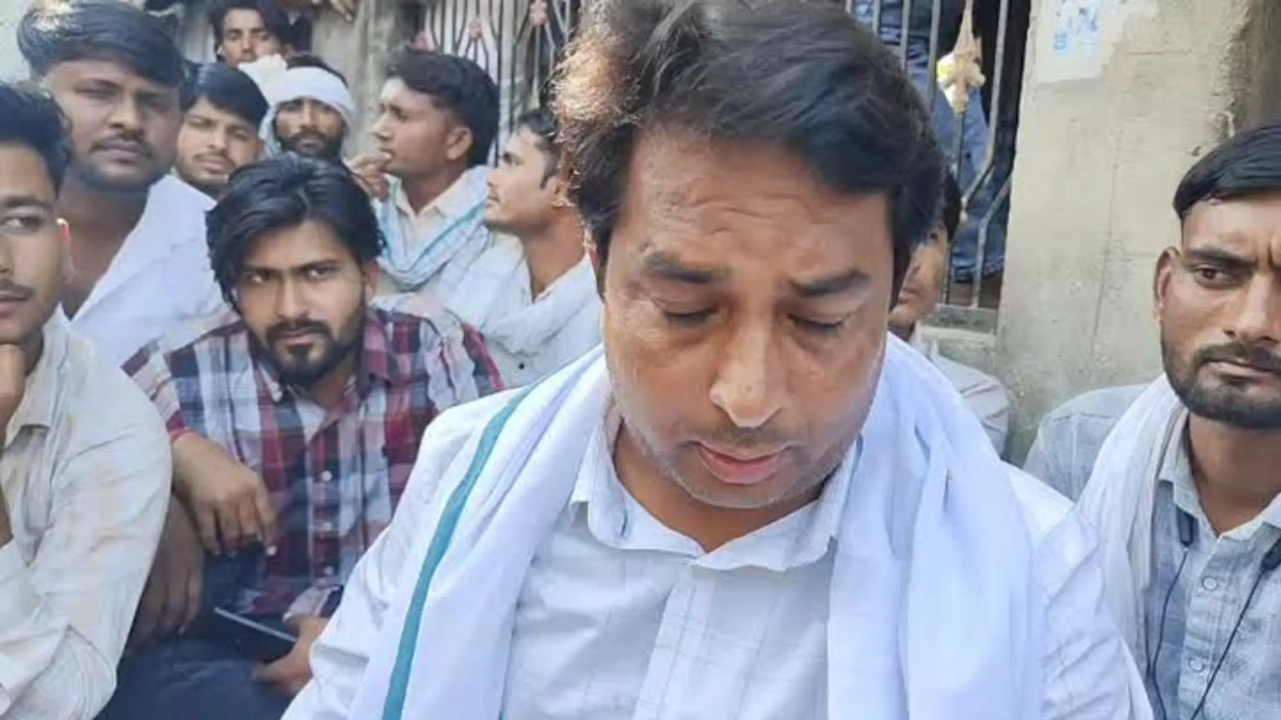 Congress Leader who Slapped SDM has been arrested, RAS association starts Pen Down Protest