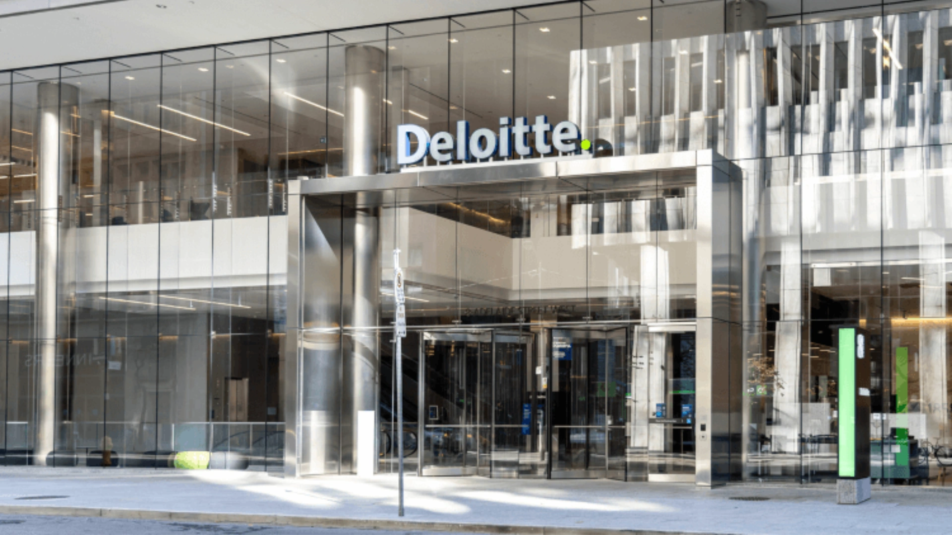 Deloitte Offers Free Virtual Data Analytics Internship for Students