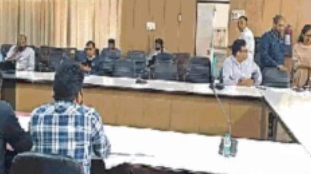 33 Bank Employees House arrested Until Pending Loan Work is Completed