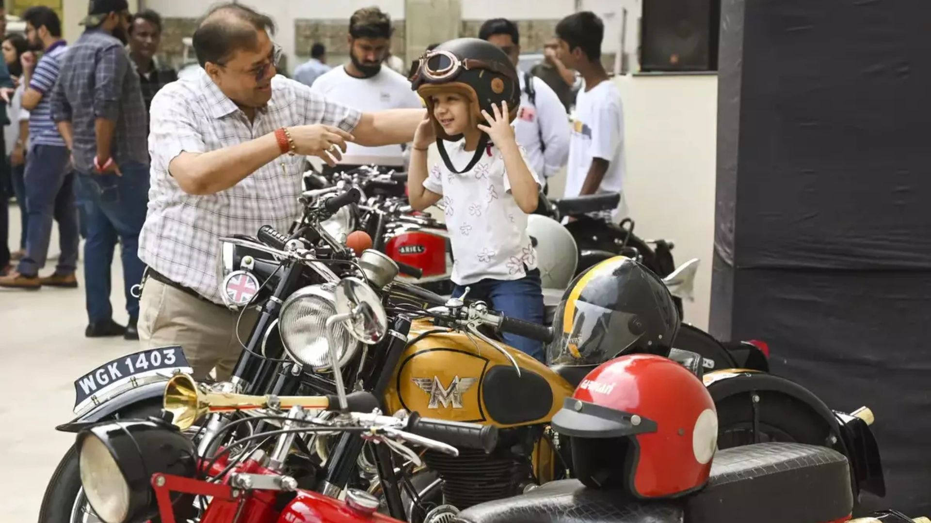 Two-Wheeler Financiers Cut Back on Loans Amid Rising Defaults