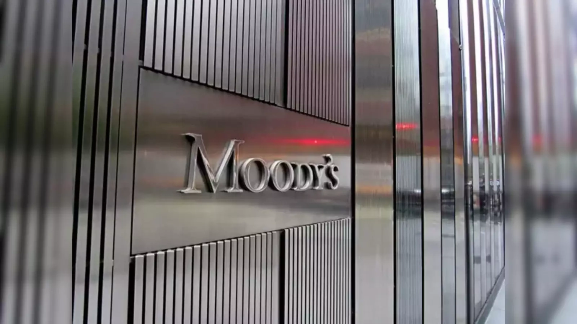 Moody’s Warns of Rising Bad Loans in Indian Banks Over the Next 12-18 Months