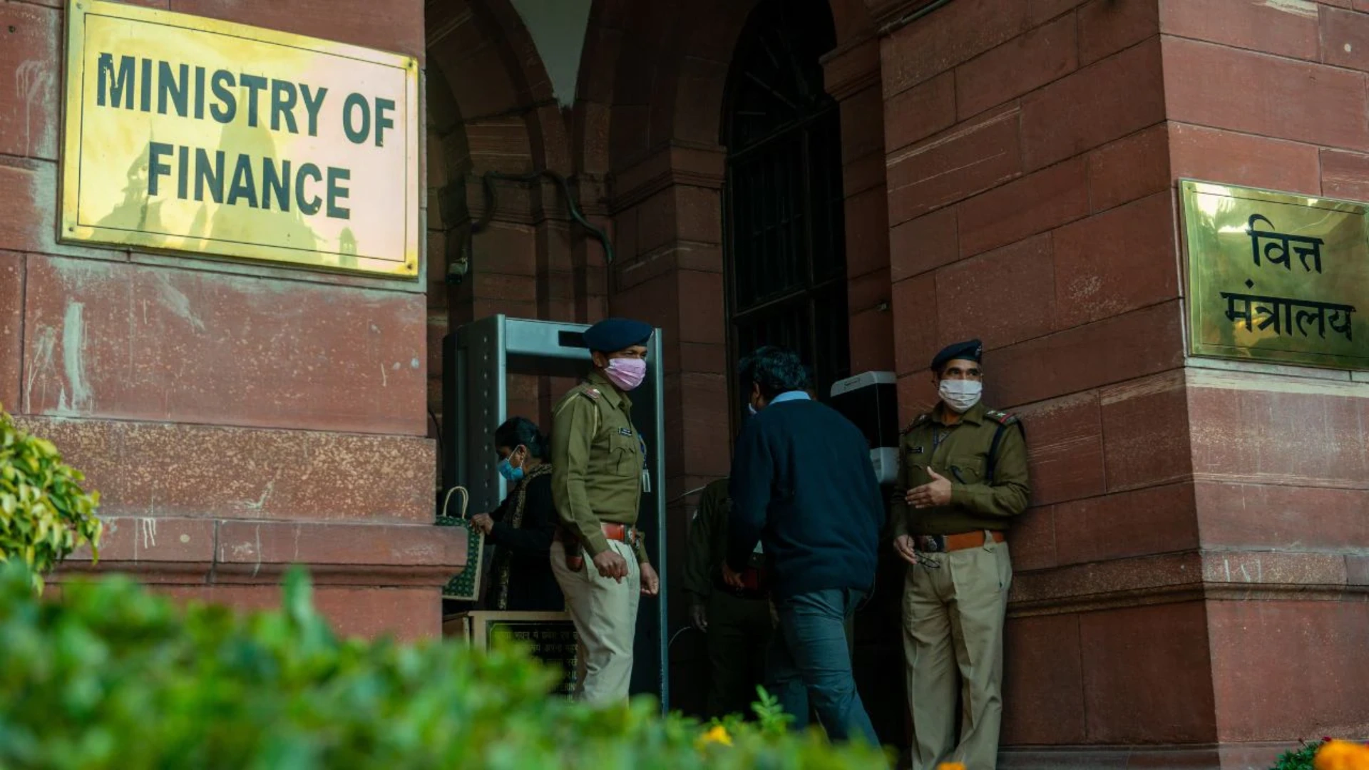Finance Ministry Addresses Director Vacancies in Public Sector Banks