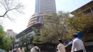 Indian Stock Market Opens Flat Amid Mixed Global Cues