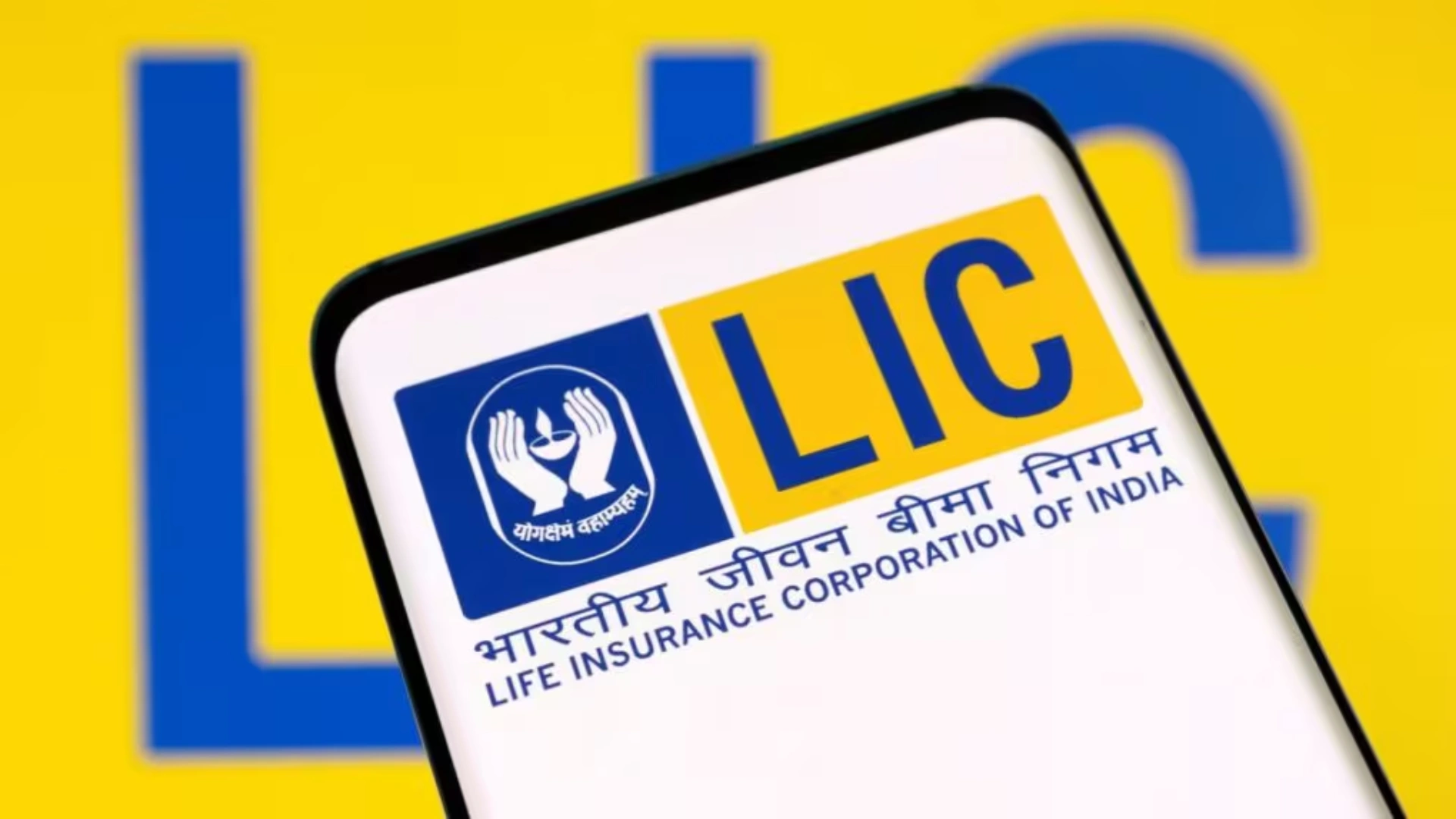 LIC to Acquire Stake in a Health Insurer Before March 31, Says CEO