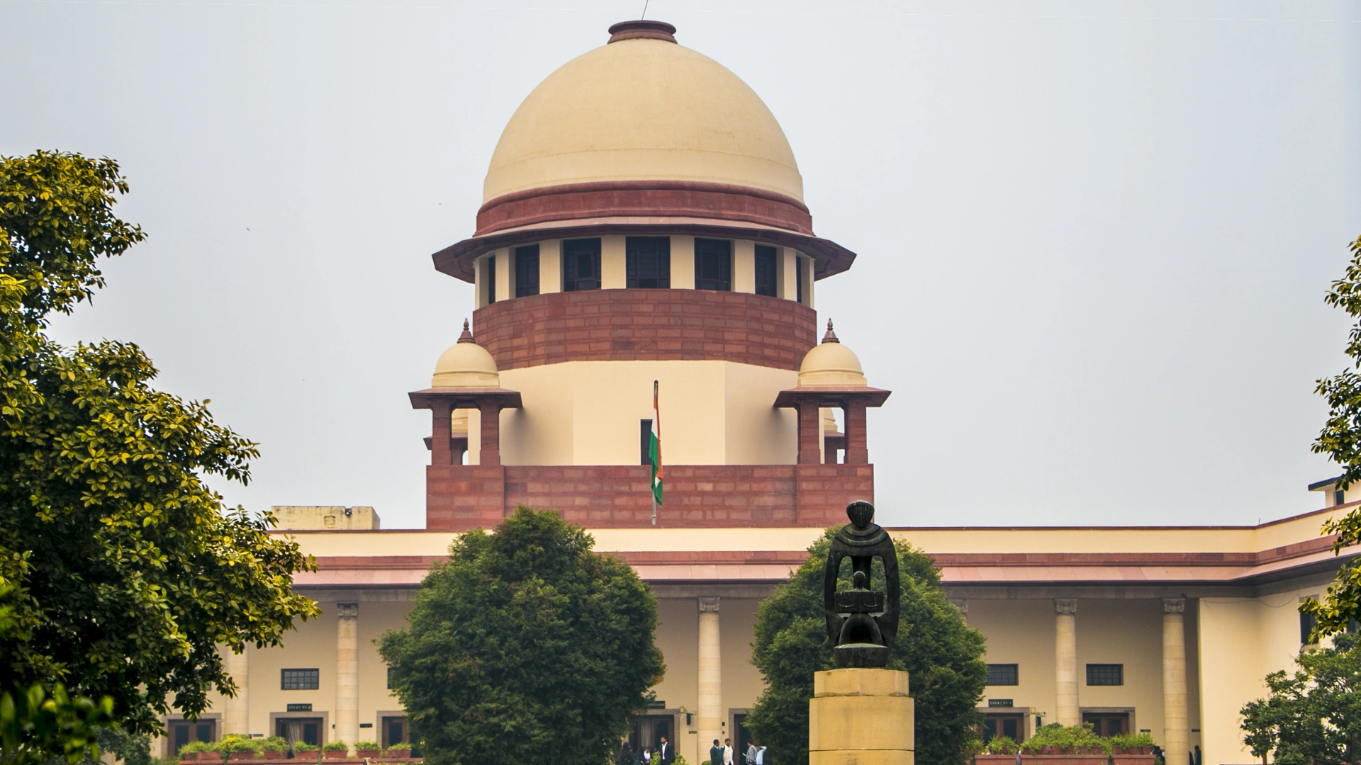 Supreme Court Upholds Assam Government’s Decision to Cancel Recruitment List of 104 Constables