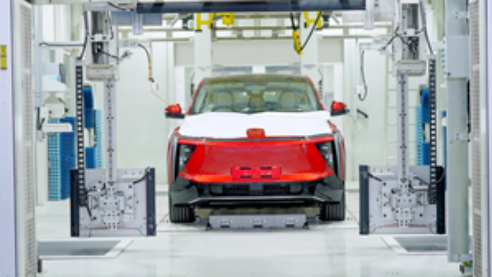Mahindra & Mahindra Announces Price Hike for SUVs and Commercial Vehicles from April 2025