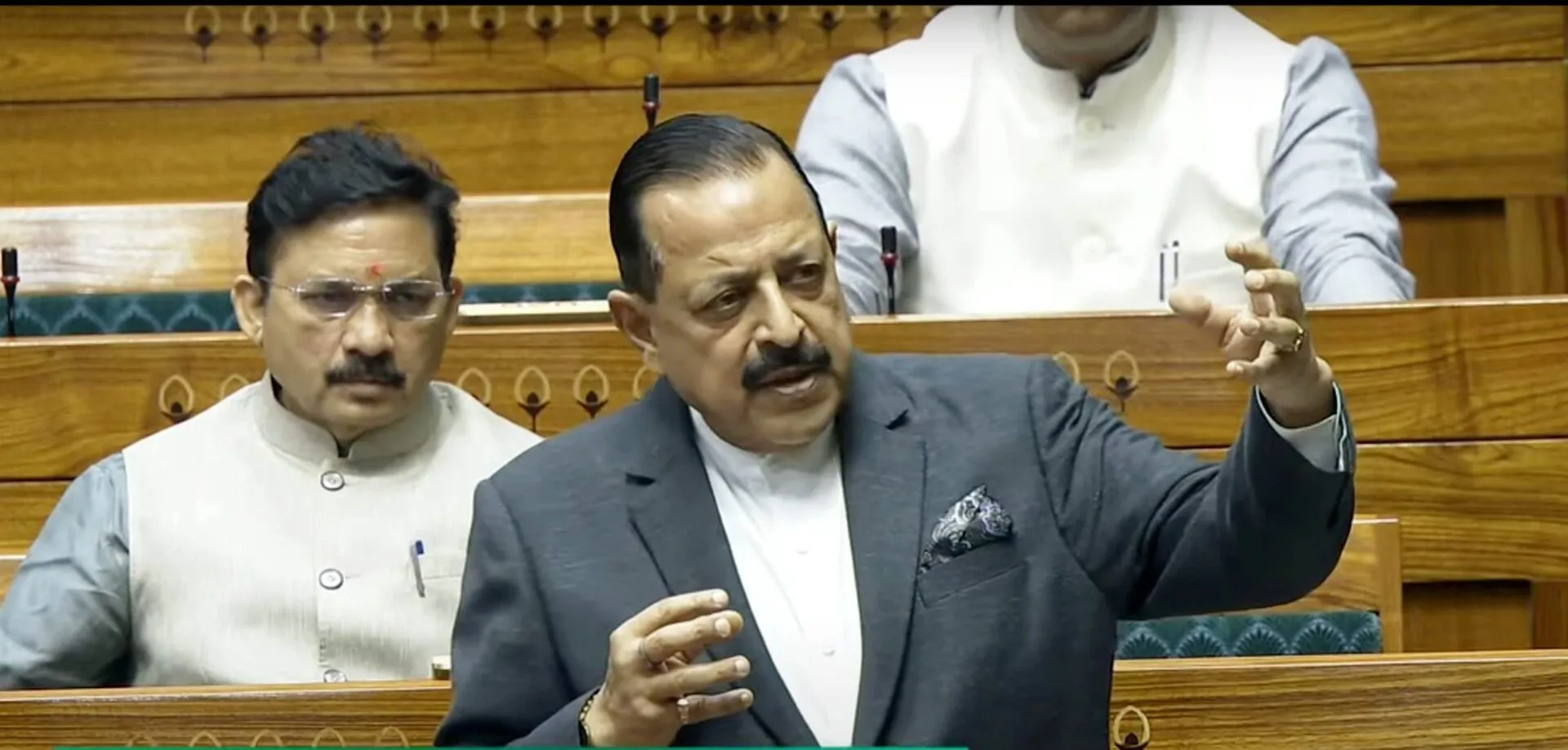 No Plans to Change Retirement Age of Government Employees, Says Govt