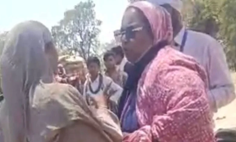 HDFC Bank Employee vs Police Constable Clash in Tikamgarh: SP Orders Probe