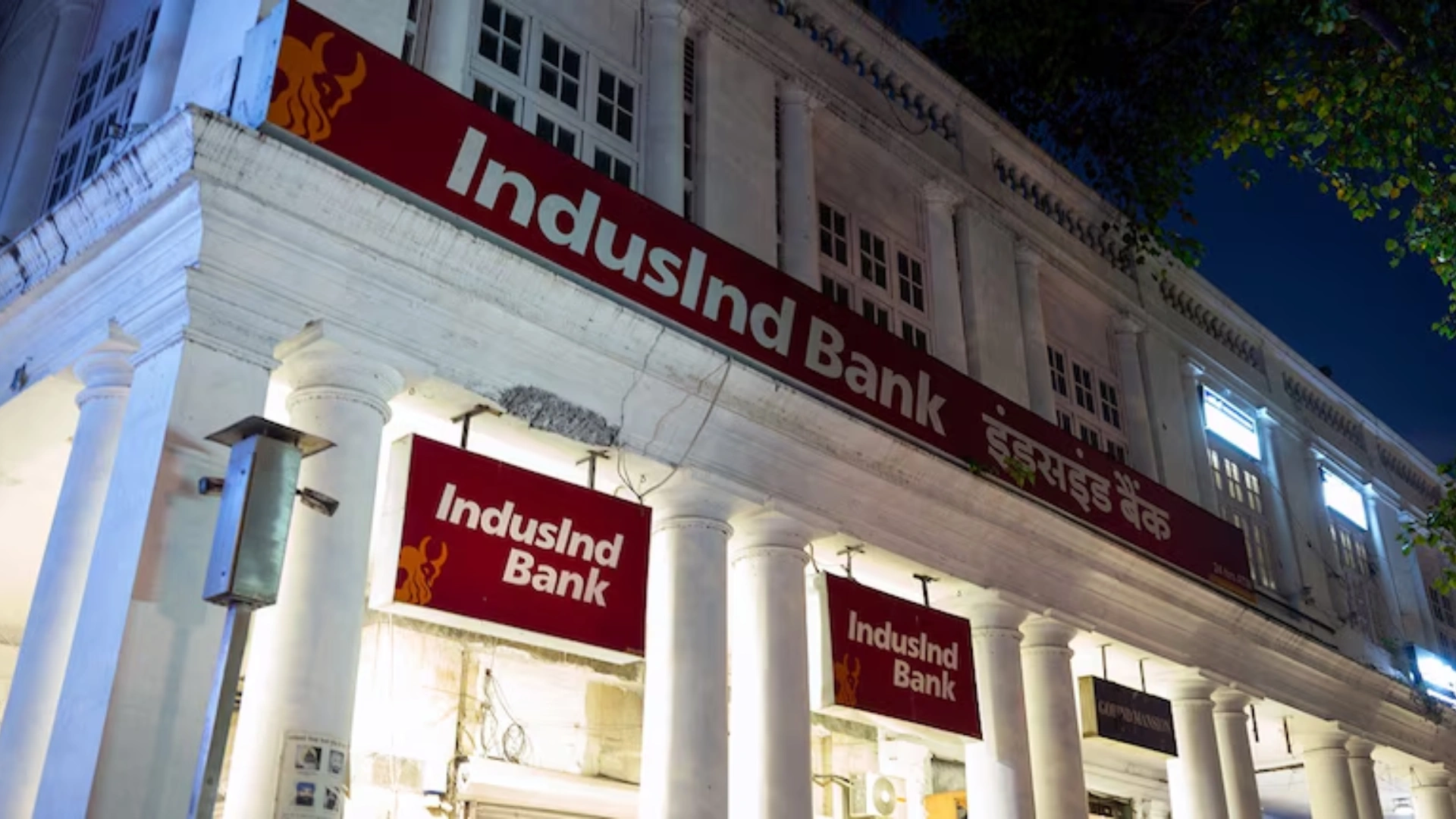 IndusInd Bank Halts New Microfinance Loans Amid Ongoing Investigation