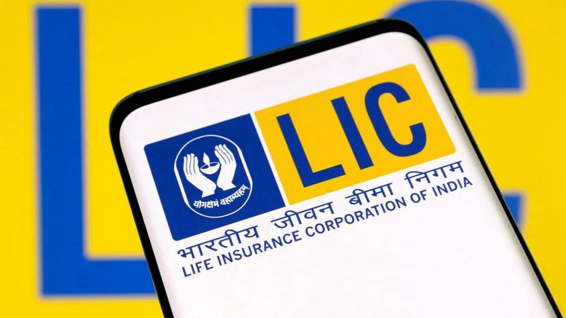 LIC’s New Business Premium Reaches Record Rs 2.27 Lakh Crore in FY25