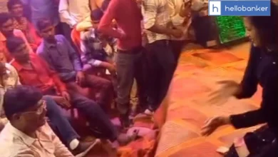 SBI Officer Caught on Video Throwing Money on Dancers at Village Fair in Uttar Pradesh