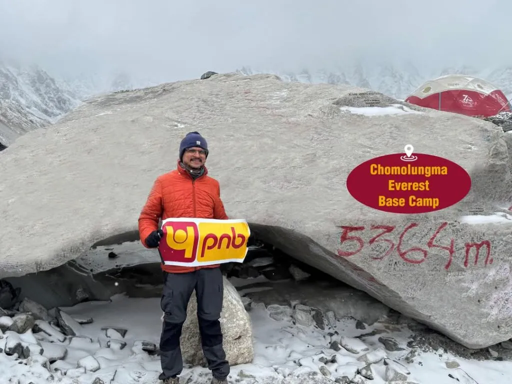 Inspirational!! PNB Employee Hoists Bank Flag at Everest Base Camp