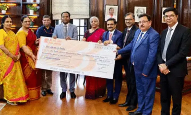 Bank of Baroda pays Rs.2762 crore Dividend to Government