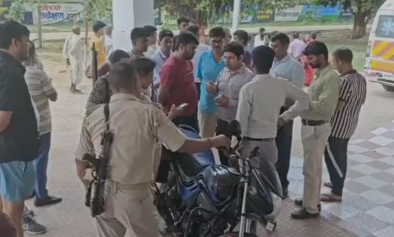 Axis Bank Clerk Dies After Falling into Open Drain in Daudnagar, Aurangabad: Locals Blame Civic Negligence