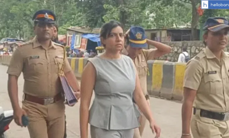 Female Bank Employee arrested for Blackmailing Colleague and demanding Rs.1 crore