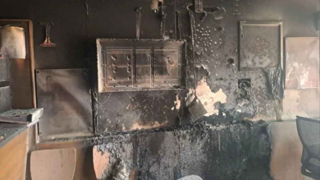Fire at IDFC First Bank in Pali: Short Circuit Suspected, ₹3.25 Lakh Loss Reported