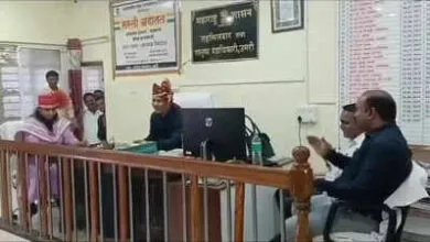 Tehsildar in Maharashtra suspended for singing song in Office