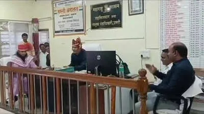 Tehsildar in Maharashtra suspended for singing song in Office