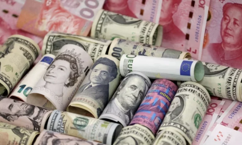 China’s Foreign Exchange Reserves Climb to $3.32 Trillion in August
