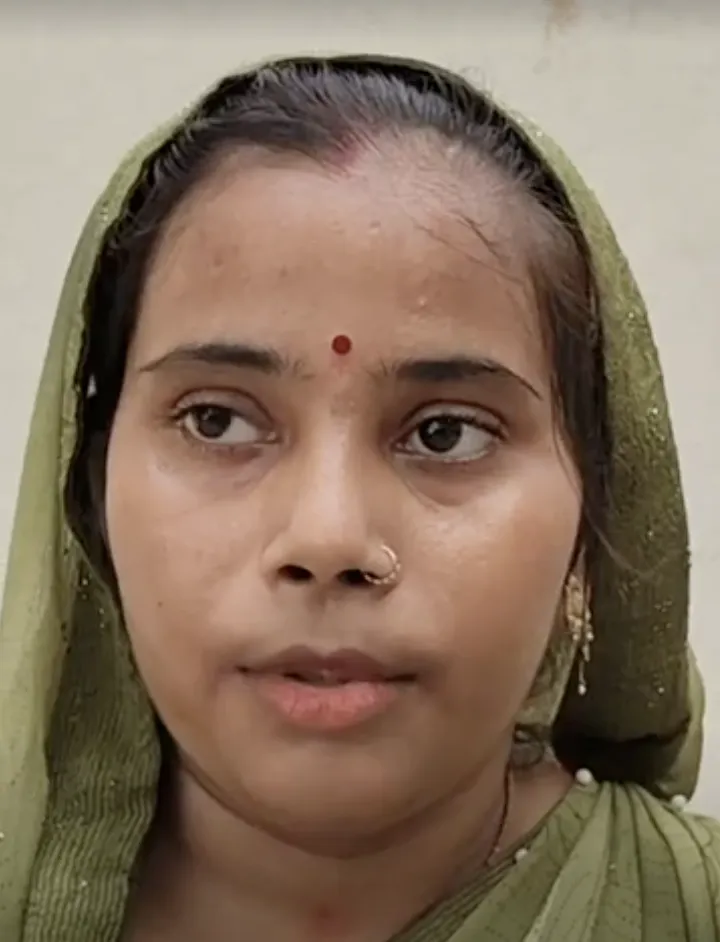 Priyanka Devi, bank sakhi files complaint against man who creates chaos in Central Bank in Kanpur Dehat