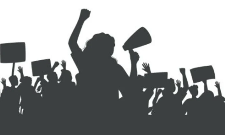 Protest Erupts in Rajouri After Alleged Fraud at J&K Bank Palma Branch