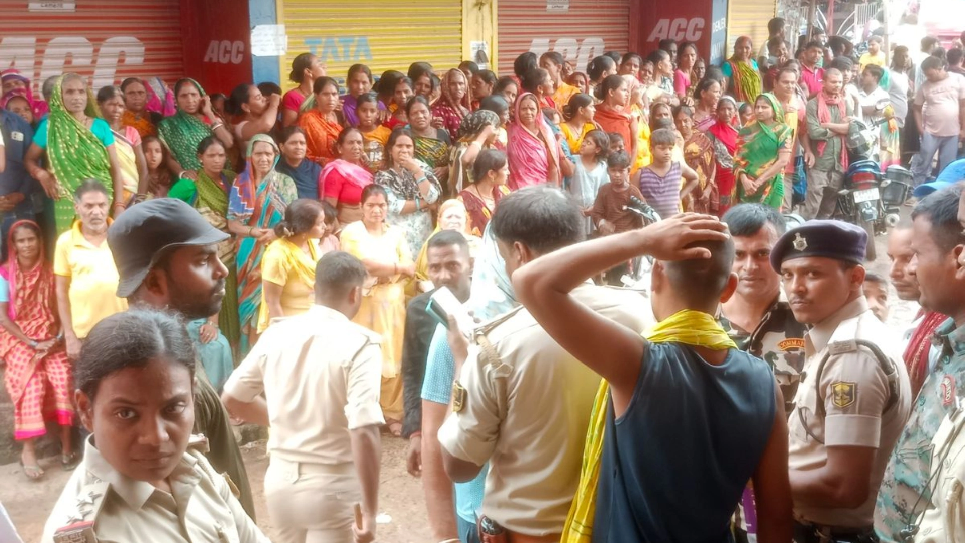 Union Bank of India Cleaning Worker Commits Suicide in Lakhisarai