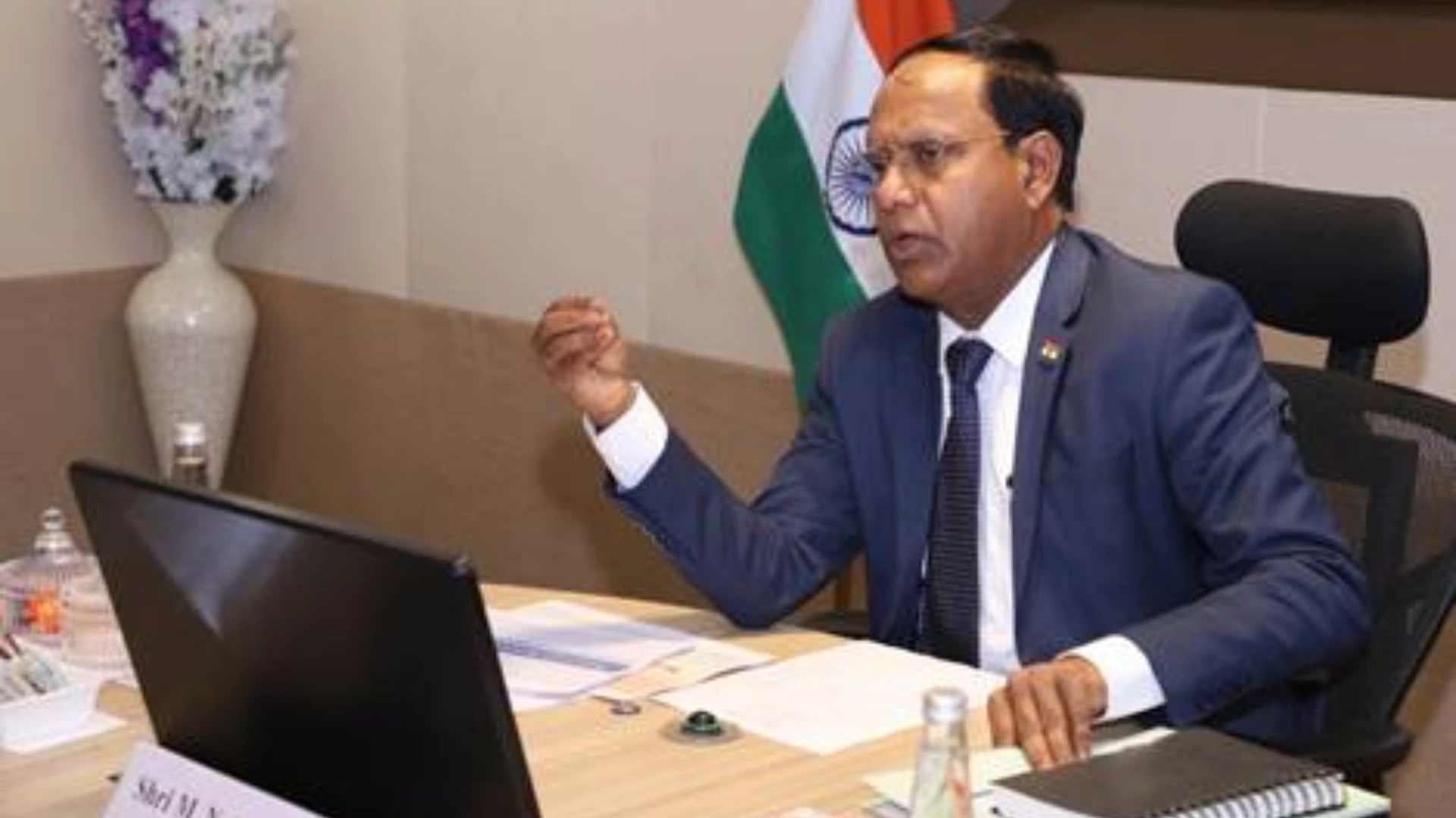 DFS Secretary Reviews PSB Performance for H1 FY 2025–26, Launches Startup Loans Module