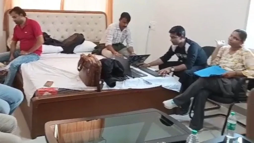 Bank of India Staff Caught Taking ₹15,000 Bribe in Manasa