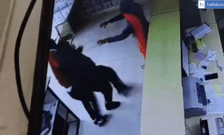 Fight between Bank Manager and Bank Guard in Jind Haryana