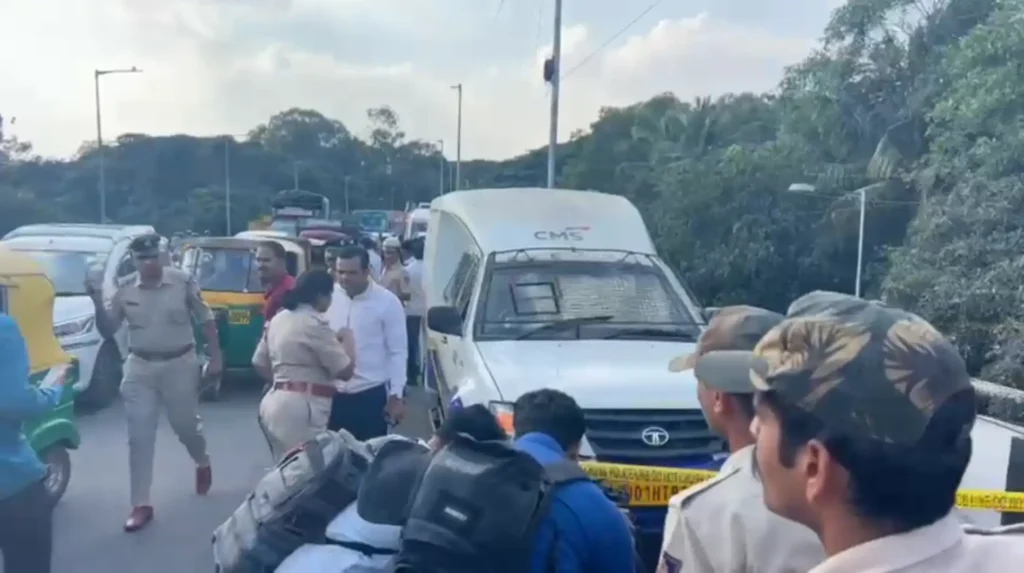 Over Rs.7 Crore Cash looted from Bank ATM Cash Van in Bengaluru