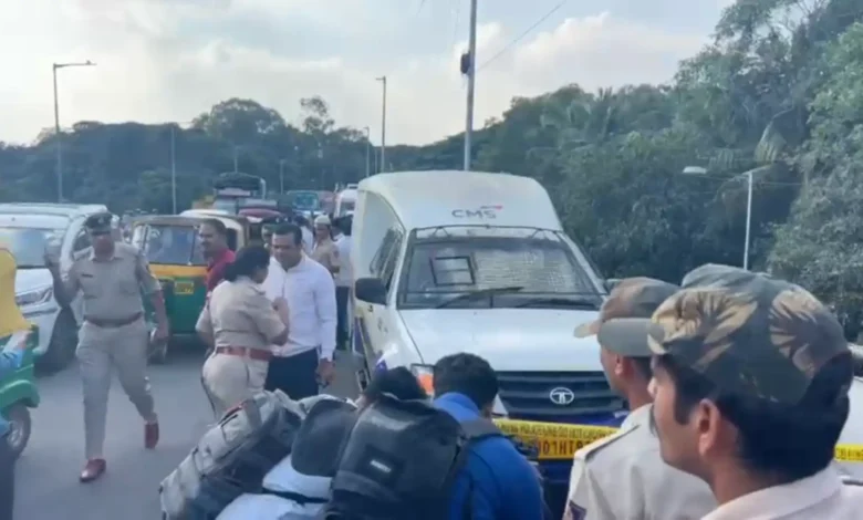 Over Rs.7 Crore Cash looted from Bank ATM Cash Van in Bengaluru