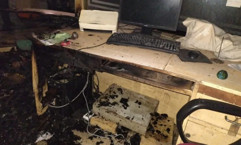 Fire Breaks Out at Bank of Baroda Branch in Maharajganj Due to Short Circuit, Operations Hit