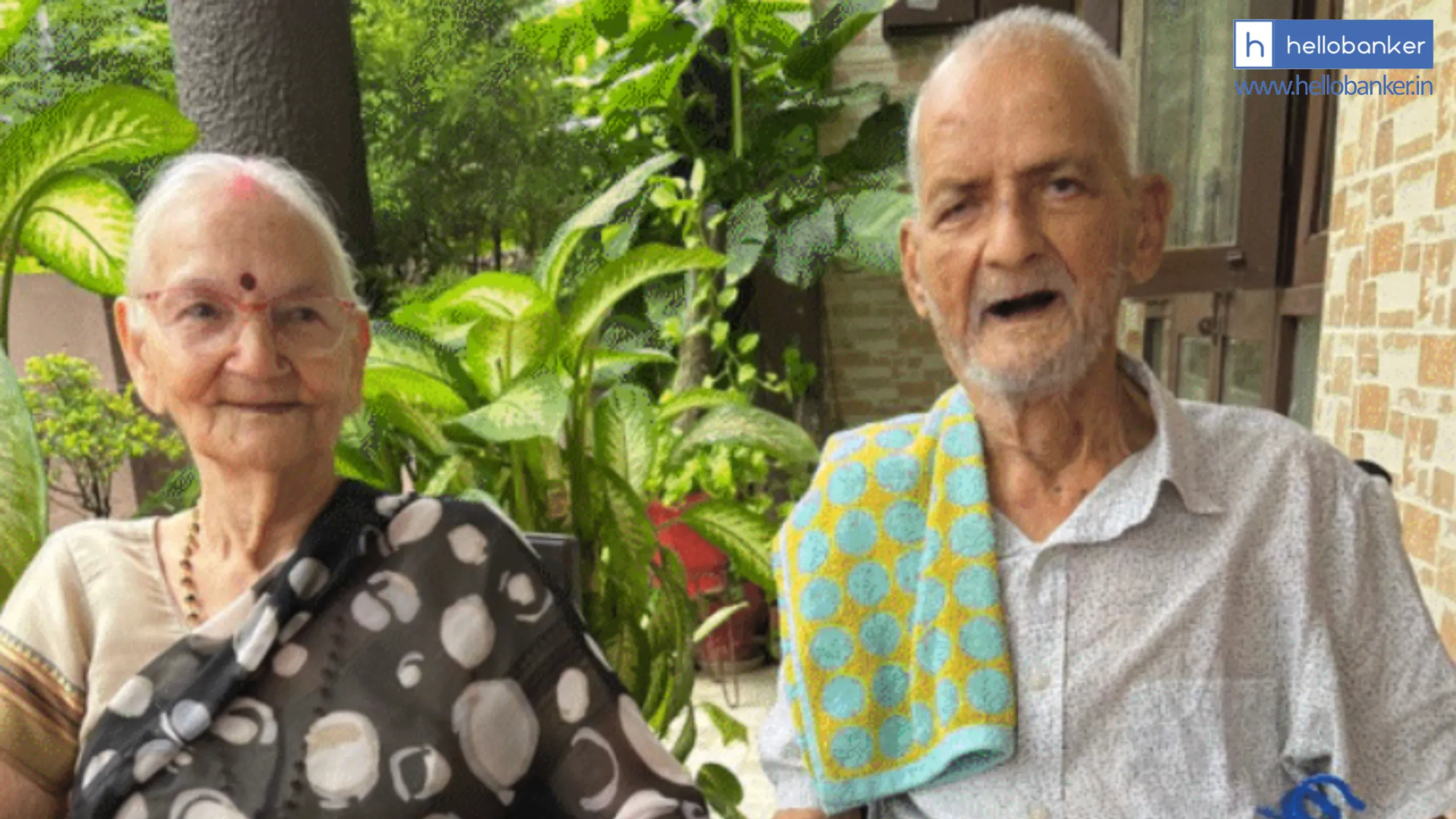 Elderly Customer whose money was withdrawn by HDFC Bank Employee in Bhopal