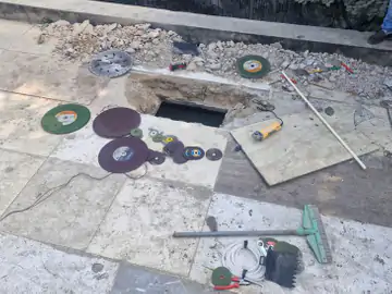 Roof of Branch of Bank of Baroda Broken by Robbers in Ajmer