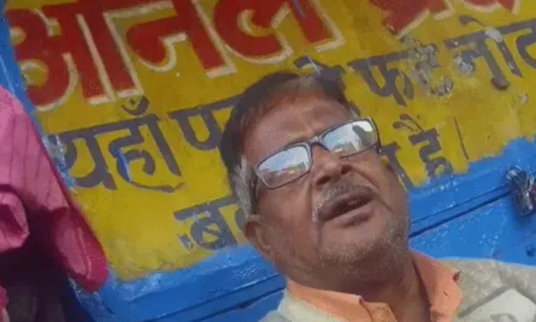 Vijay - Shopkeeper of Anil Brothers