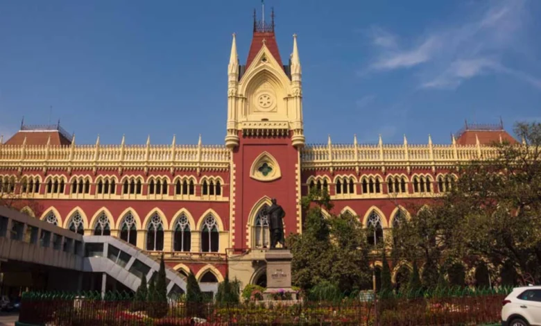 Divorced Daughter Entitled to Family Pension If Divorce Proceedings Began During Parent’s Lifetime: Calcutta High Court