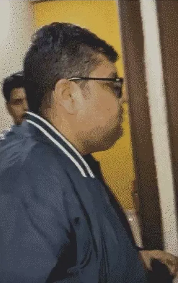 Photo: SBI Clerk arrested in Varanasi for being involved in Sex Racket.