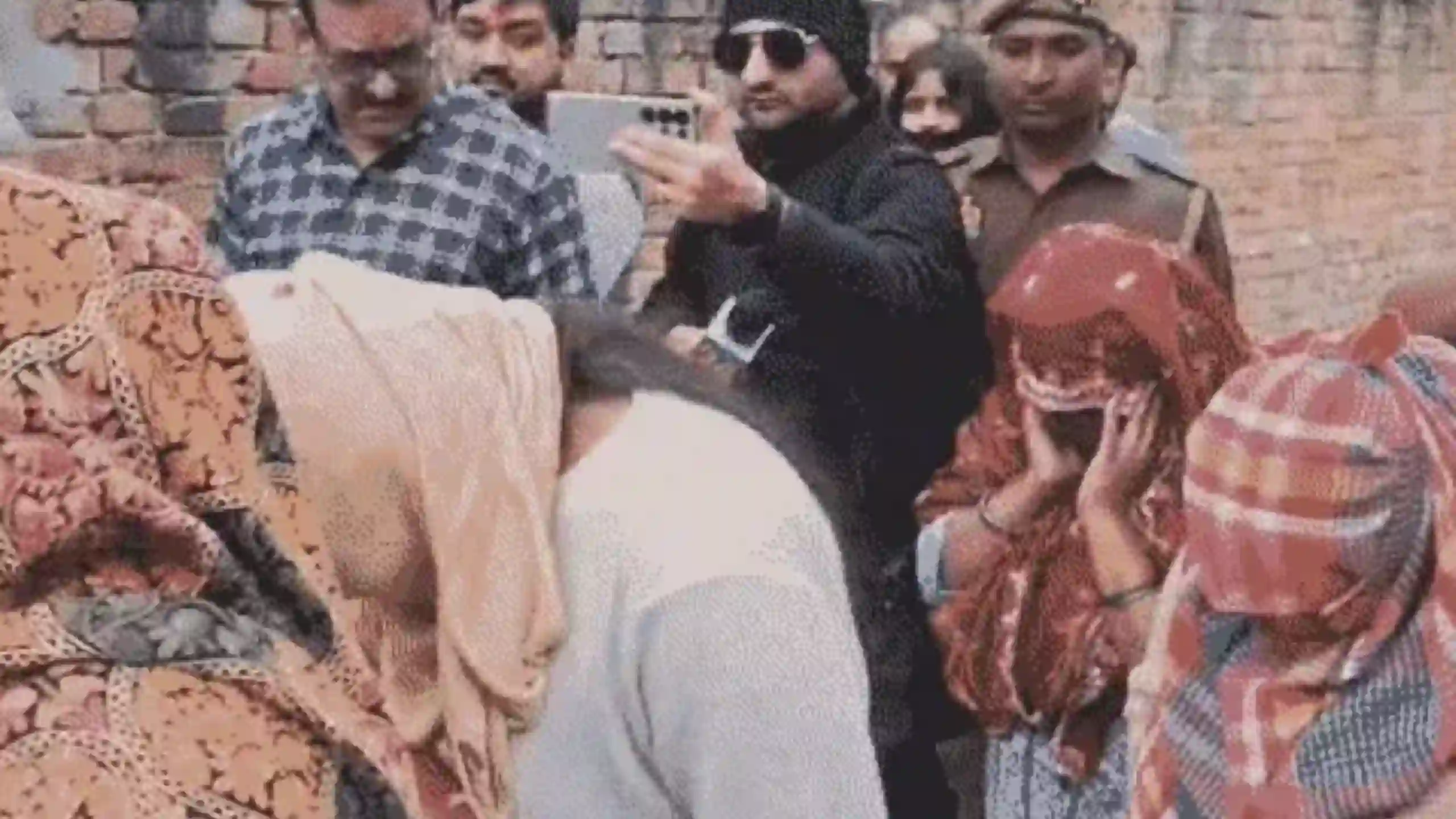 Image: Girls arrested by Police in Varanasi. These Girls were involved in Sex Racket.