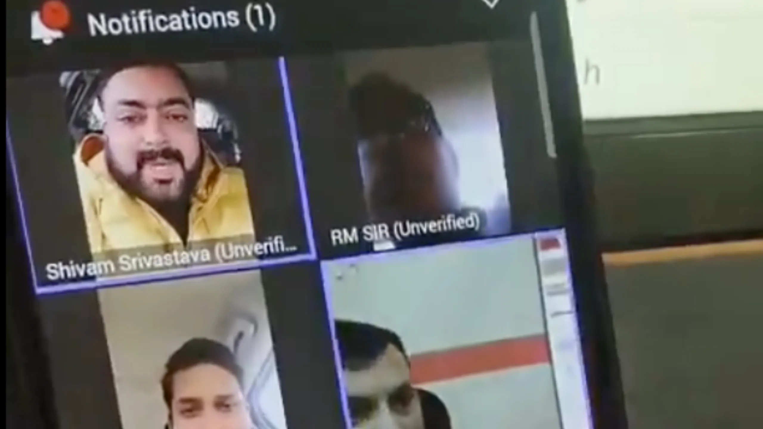 Uttar Pradesh Gramin Bank RM shouts at Staff in Maharajganj Region, Video goes Viral on Social Media