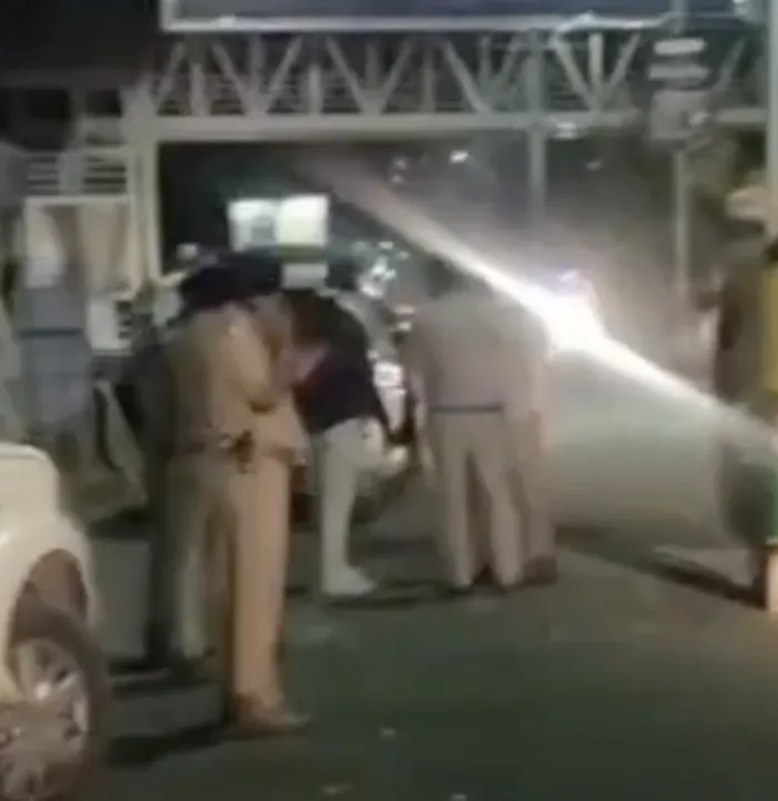 location where SBI Bank employee's gold chain was snatched in Gwalior