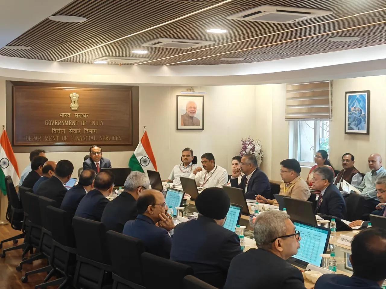 DFS Secretary reviews performance of PSU Banks wrt Financial Inclusion