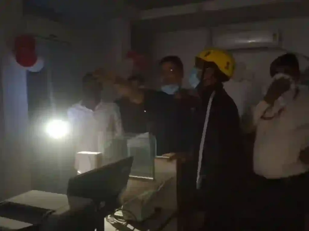 Fire breaks out at PNB Bank in Roorkee