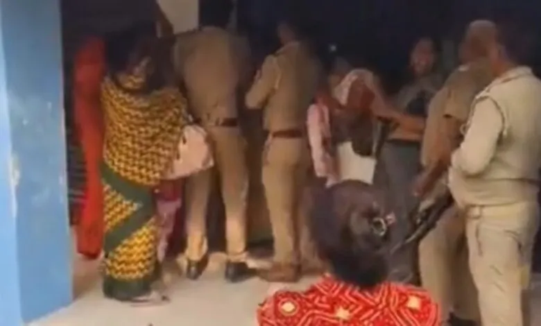 Women fight at UP Gramin Bank in Deoria