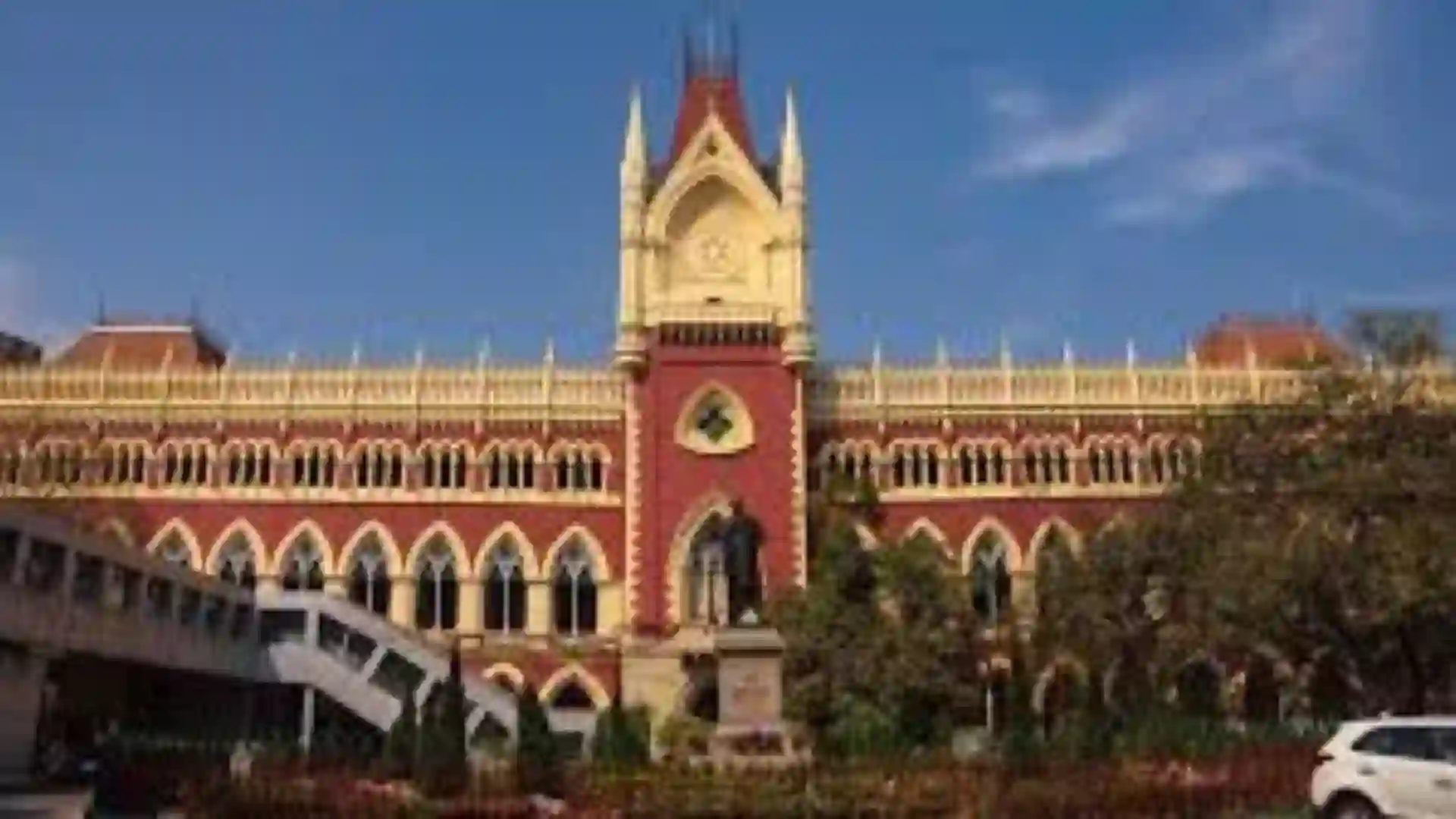 Calcutta High Court Rejects Transfer Plea of Visually Impaired SBI Employee