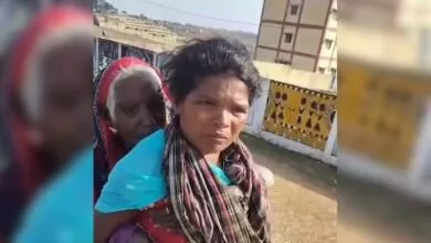 Chhattisgarh Woman Carries 90 Year Old Mother-in-Law 3 Km to Bank for Rs.500 Pension