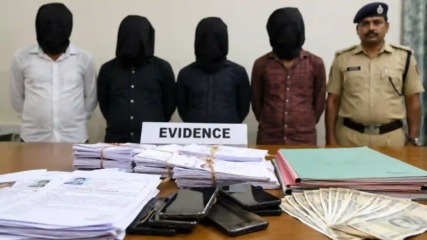 CAIIB Cheating Racket Exposed: Gang Charged Rs 7-8 Lakh from Bank Officials