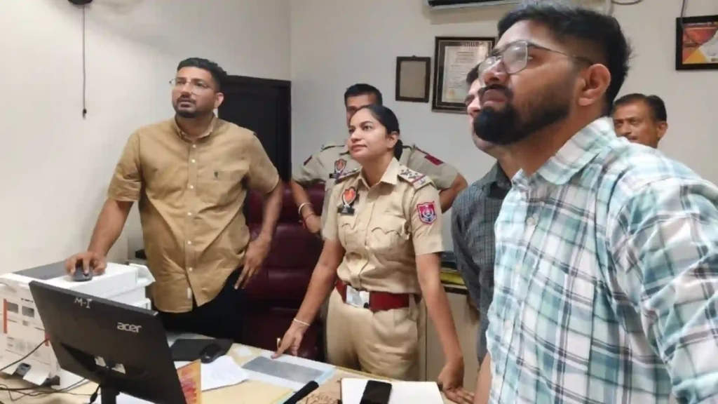 Thief Breaks Into PNB Branch in Hoshiarpur, Fails to Reach Cash Locker and Escapes With Tablet